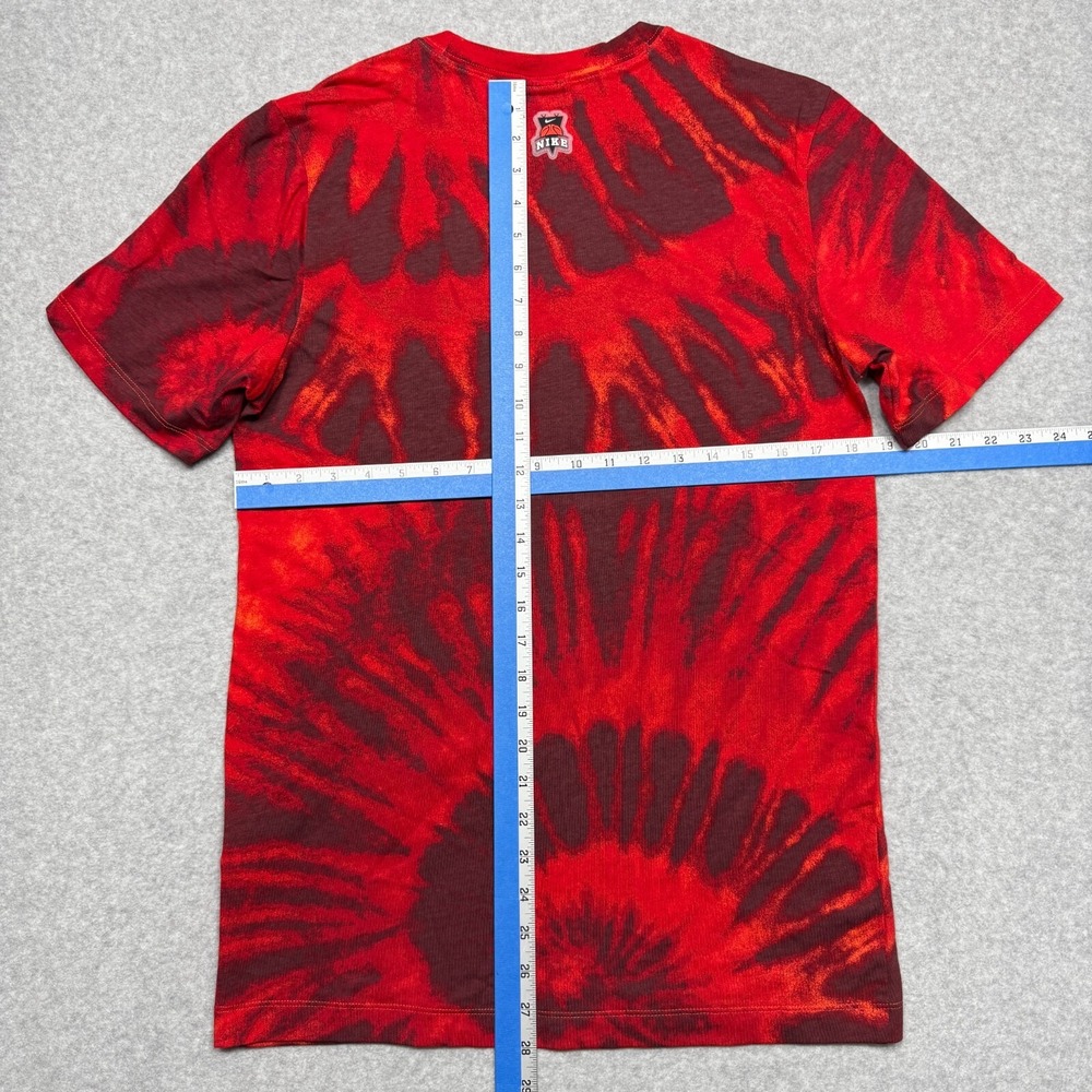 Nike Sportswear Shirt Mens Small Red Tie Dye Skull Skeleton Basketball DR9763 - Picture 8 of 10